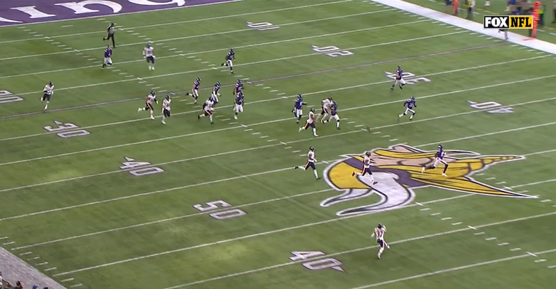 Illustration for article titled Vikings Fall For A Bears Trick Punt Return